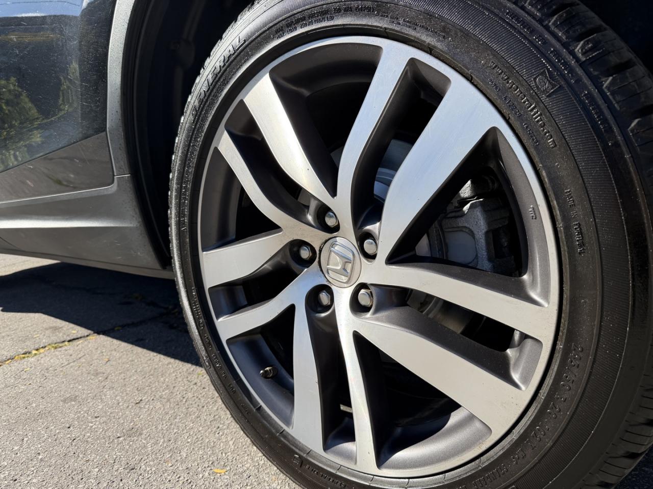 2018 Honda Pilot Touring 4WD - Photo #8