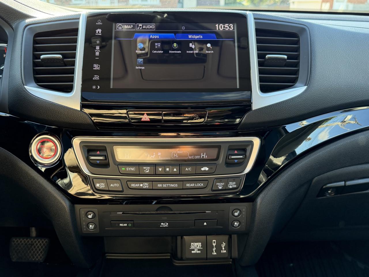 2018 Honda Pilot Touring 4WD - Photo #23