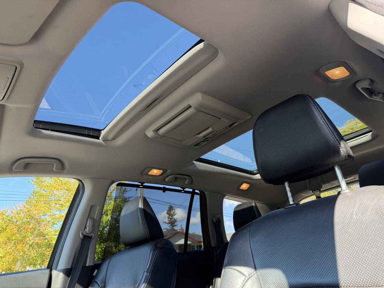 2018 Honda Pilot Touring 4WD - Photo #29
