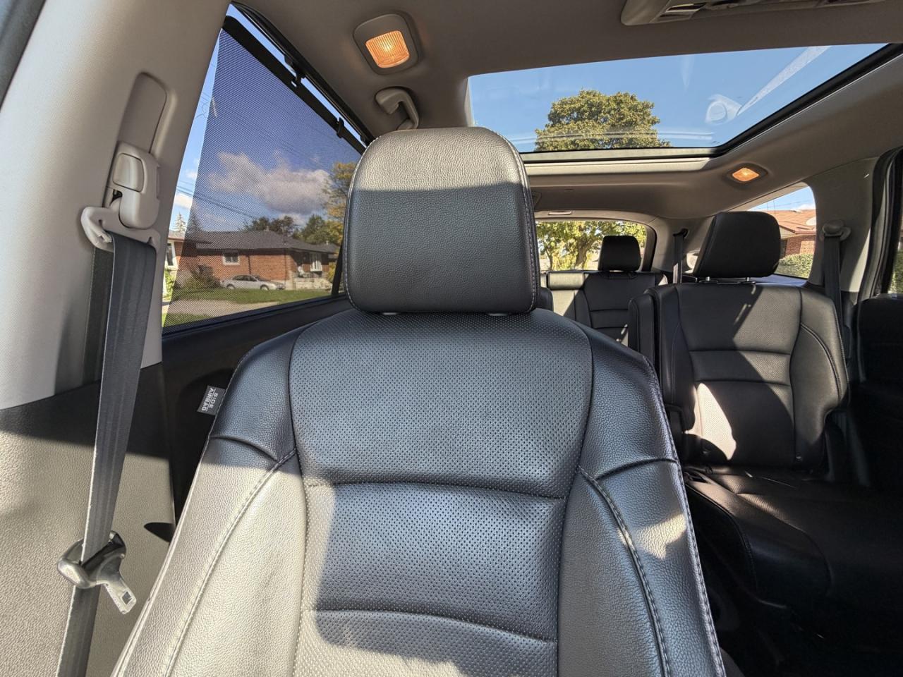 2018 Honda Pilot Touring 4WD - Photo #28