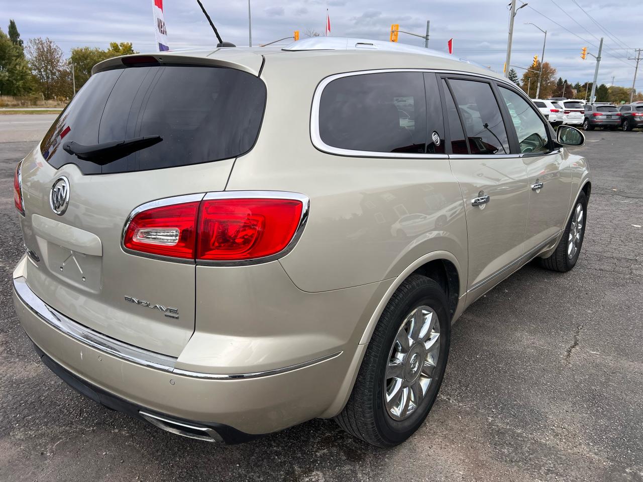 2015 Buick Enclave Premium Photo3