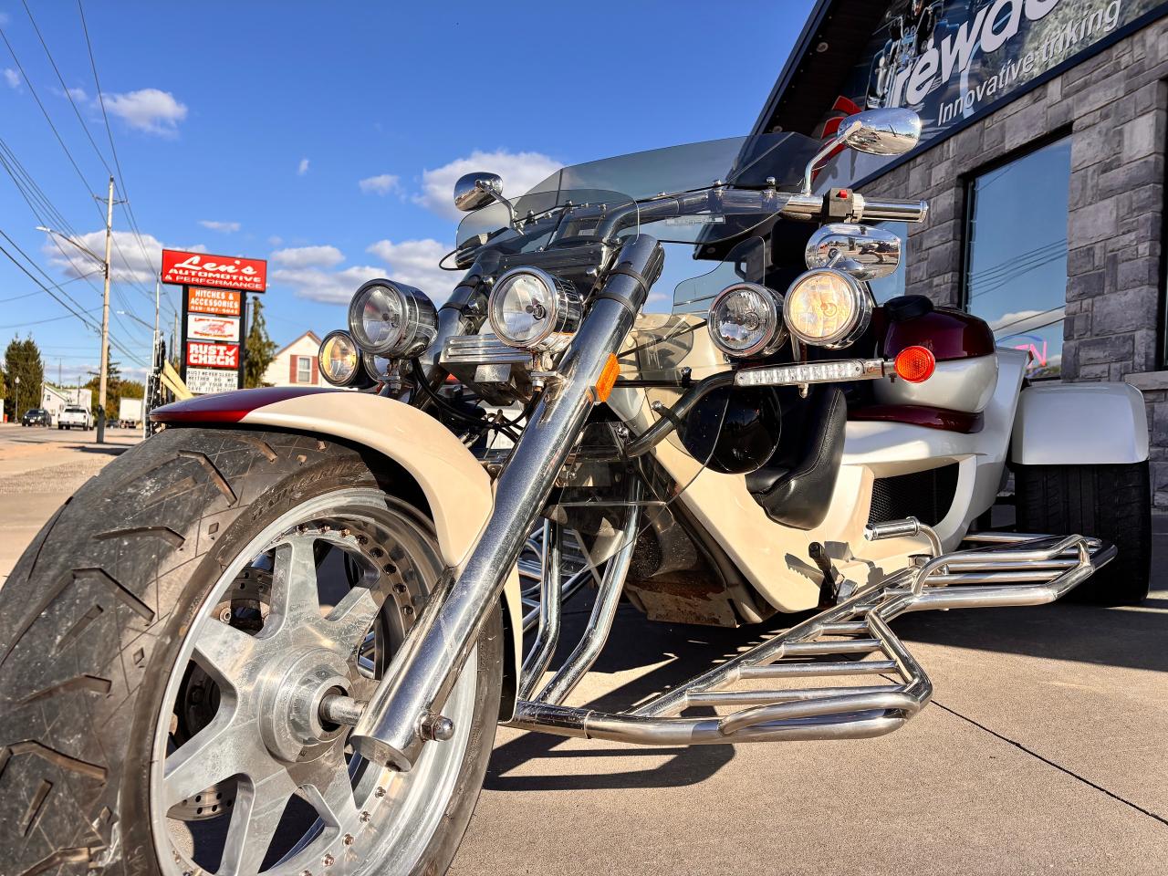 2017 Rewaco RF1 GT FULLY FINANCEABLE, GREAT CONDITION!, LOW KM'S!