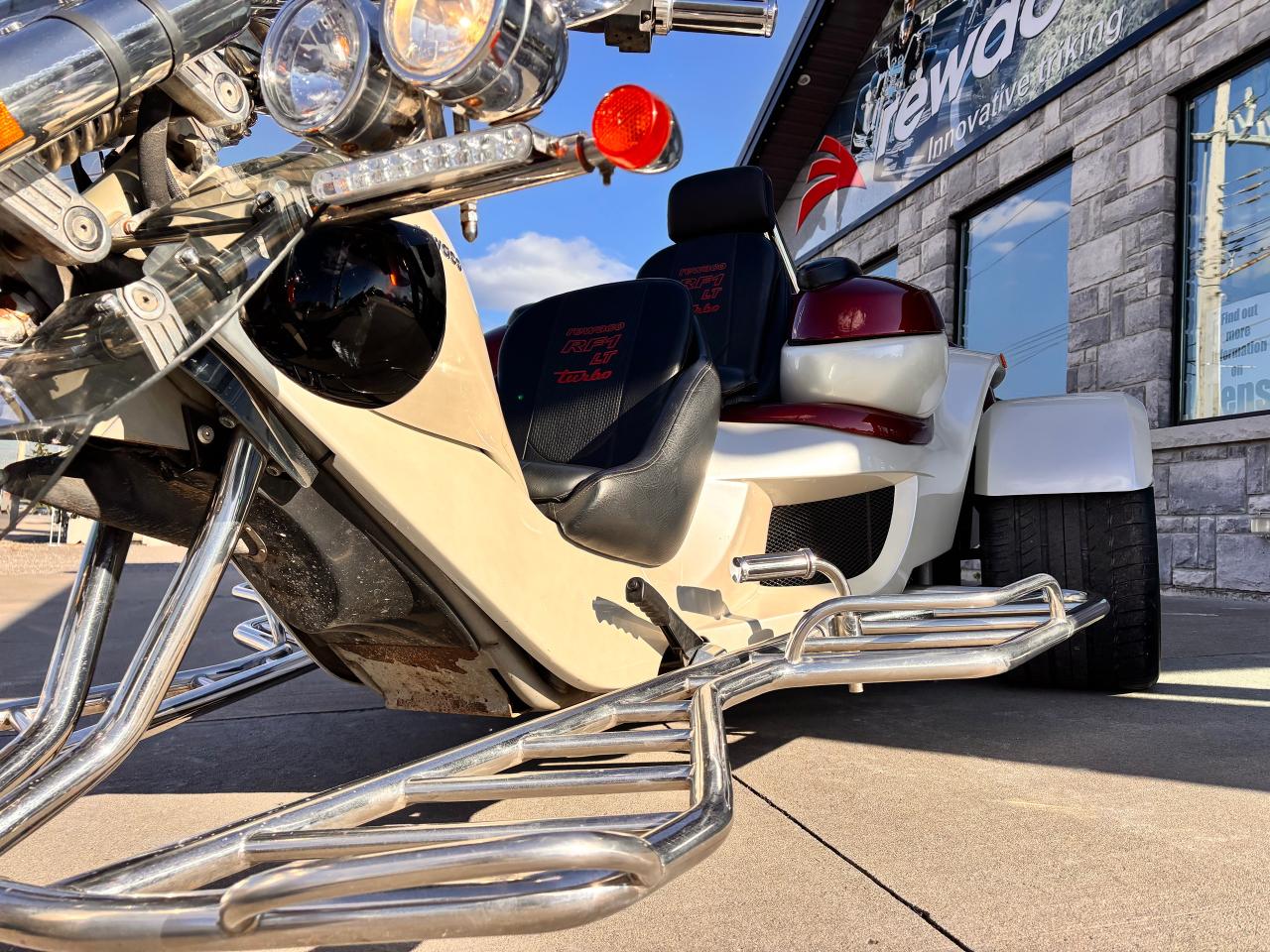 2017 Rewaco RF1 GT FULLY FINANCEABLE, GREAT CONDITION!, LOW KM'S!