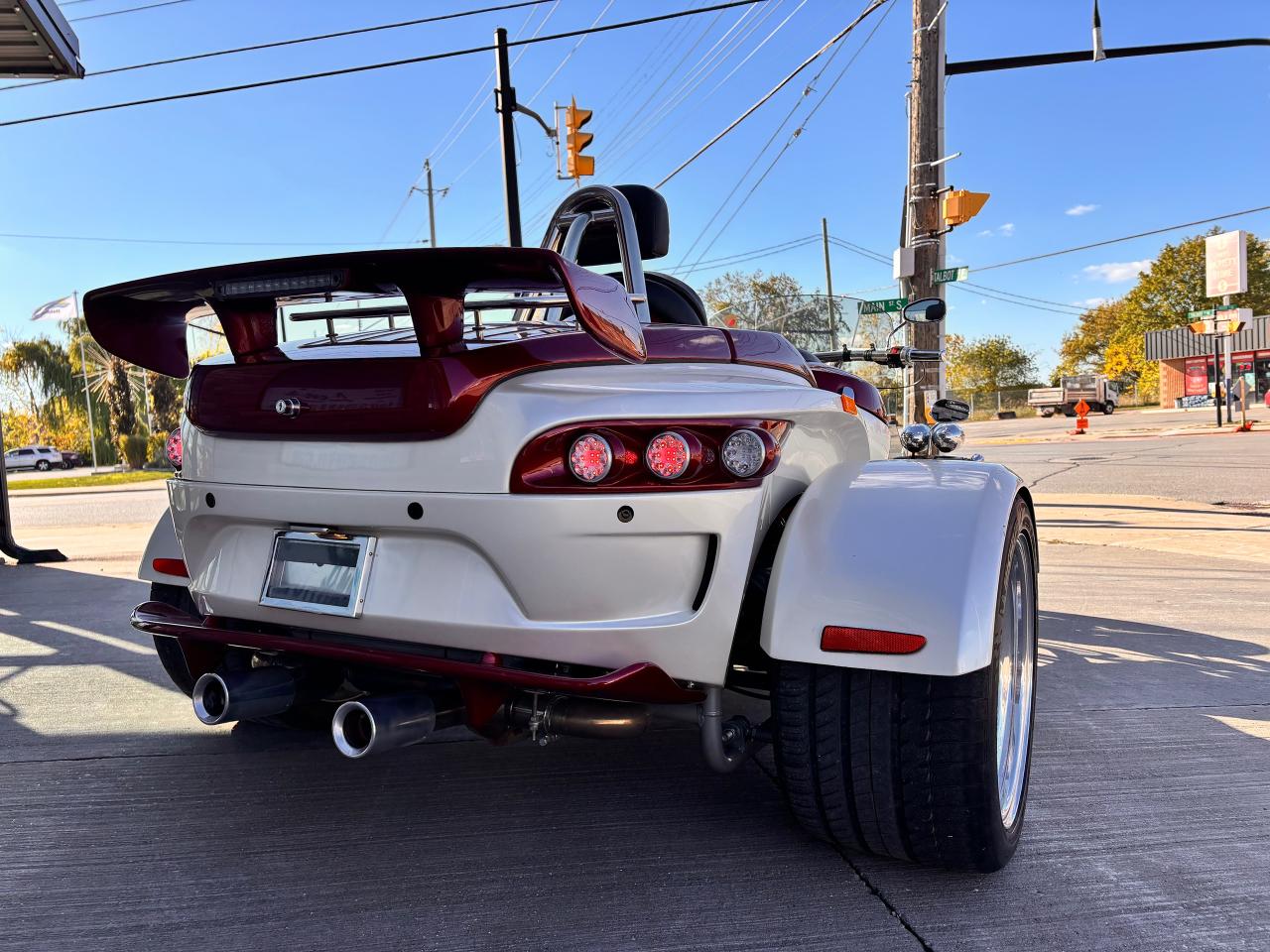 2017 Rewaco RF1 GT FULLY FINANCEABLE, GREAT CONDITION!, LOW KM'S! Photo