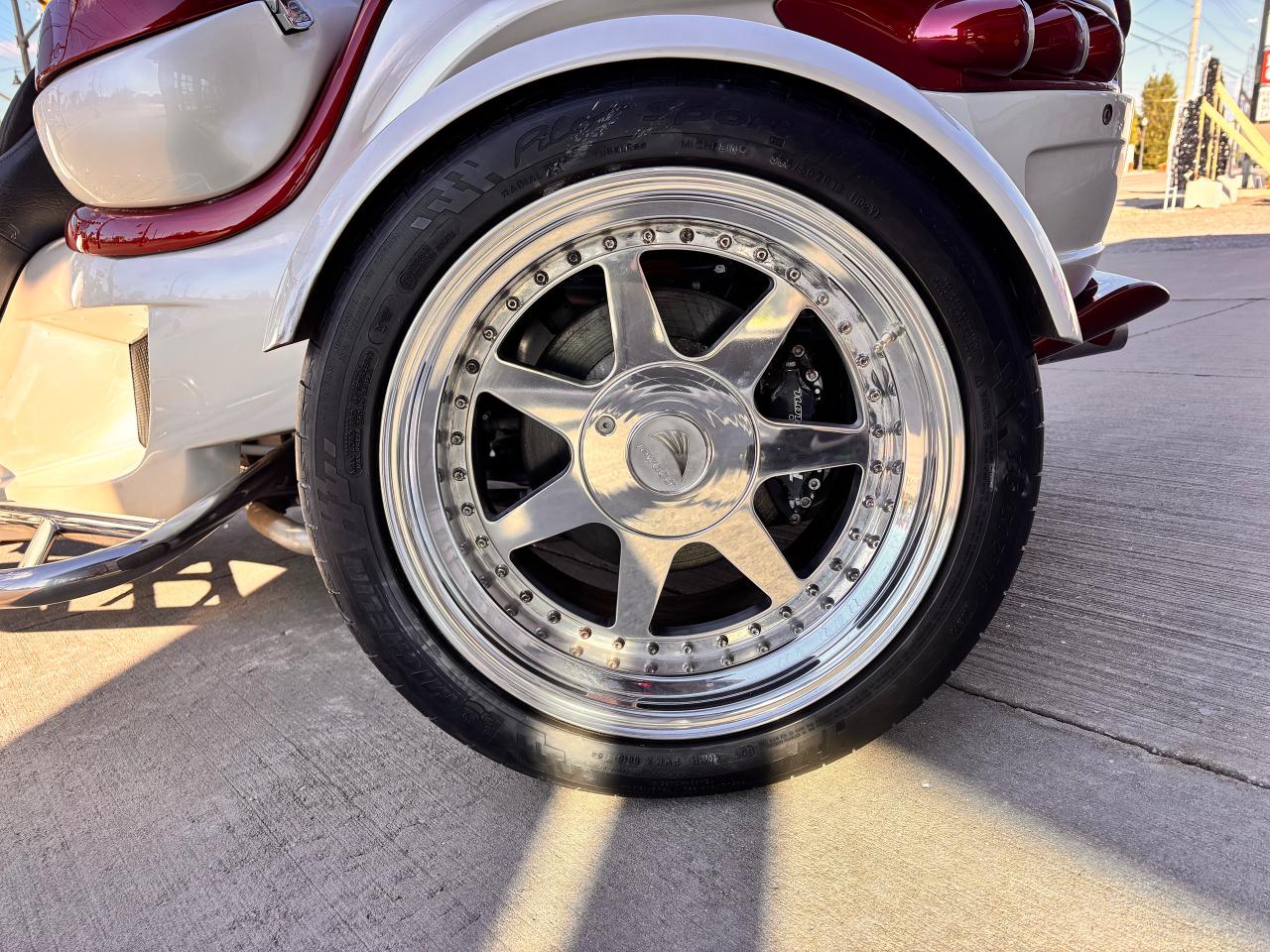 2017 Rewaco RF1 GT FULLY FINANCEABLE, GREAT CONDITION!, LOW KM'S! Photo