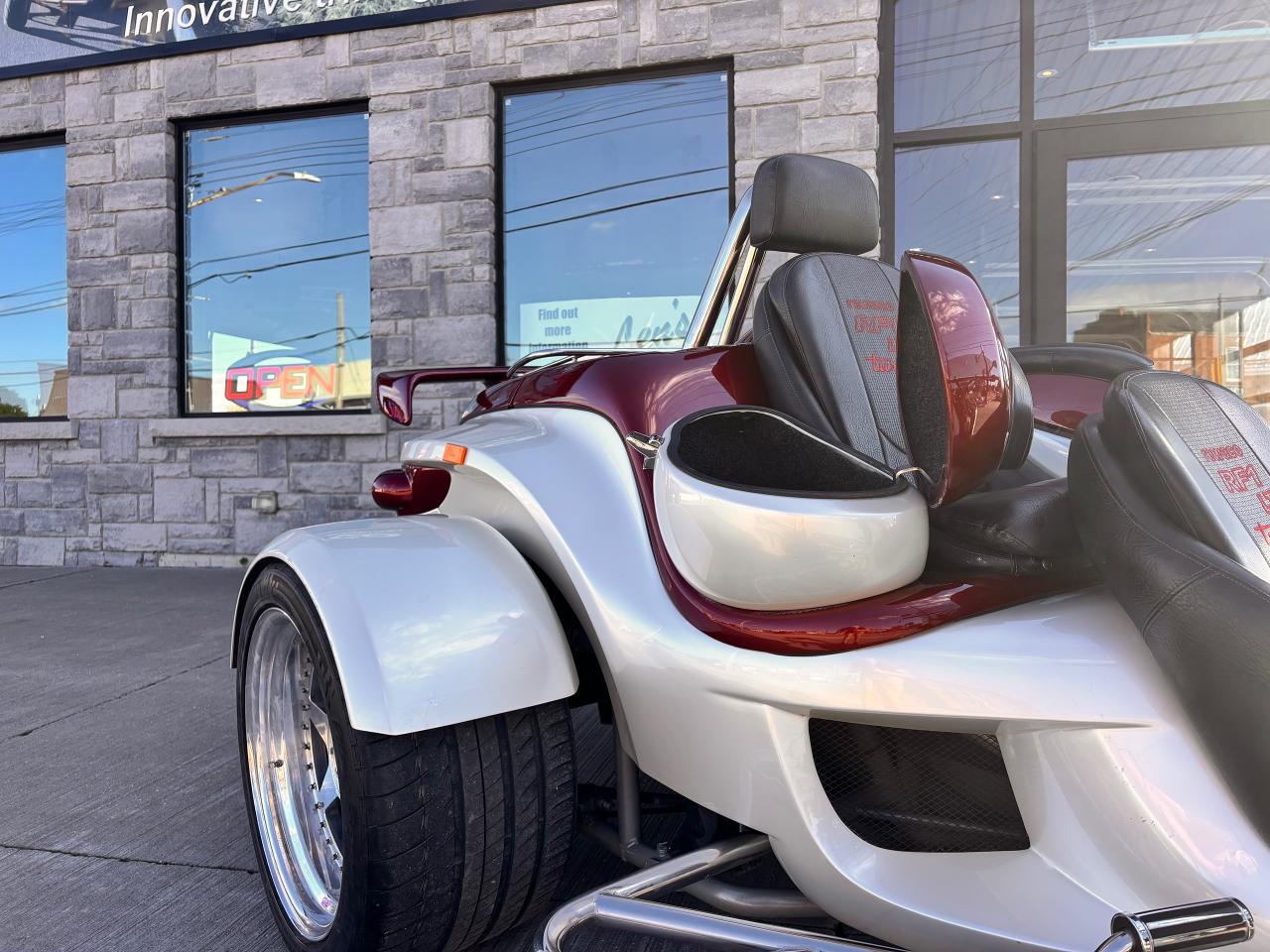 2017 Rewaco RF1 GT FULLY FINANCEABLE, GREAT CONDITION!, LOW KM'S! Photo