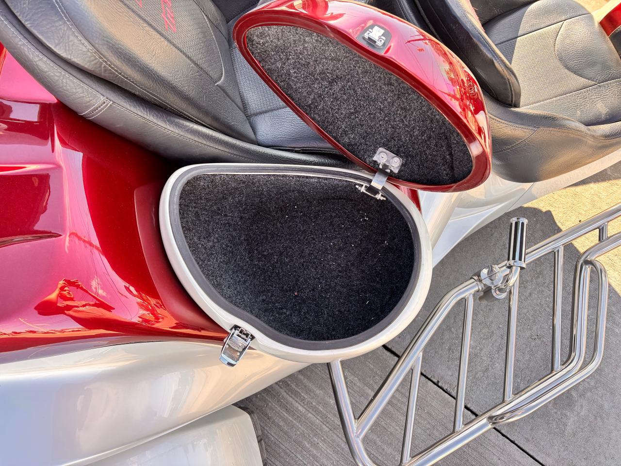 2017 Rewaco RF1 GT FULLY FINANCEABLE, GREAT CONDITION!, LOW KM'S! Photo