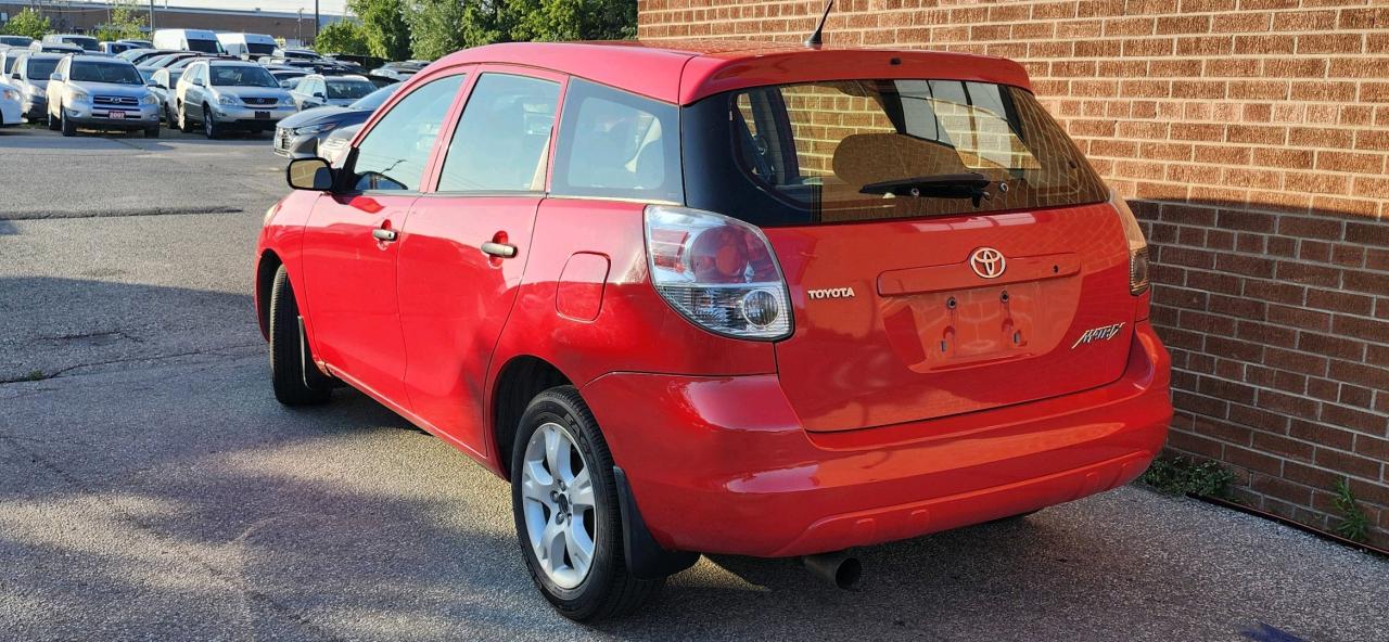 2005 Toyota Matrix 5dr Wgn 5 Speed Manual Photo2