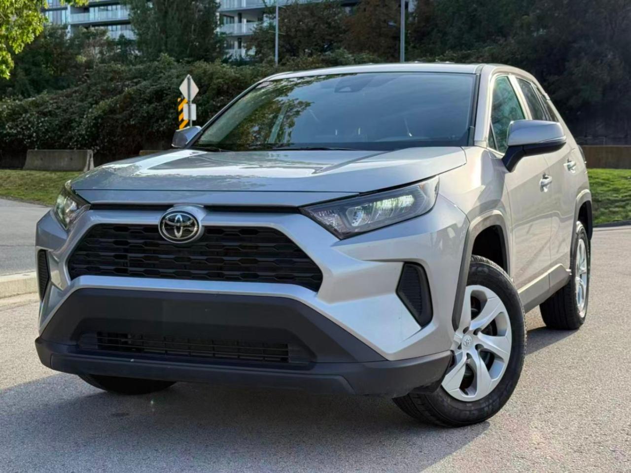 Used 2025 Toyota RAV4 LE AWD/ NO ACCIDENT/ for sale in Richmond, BC