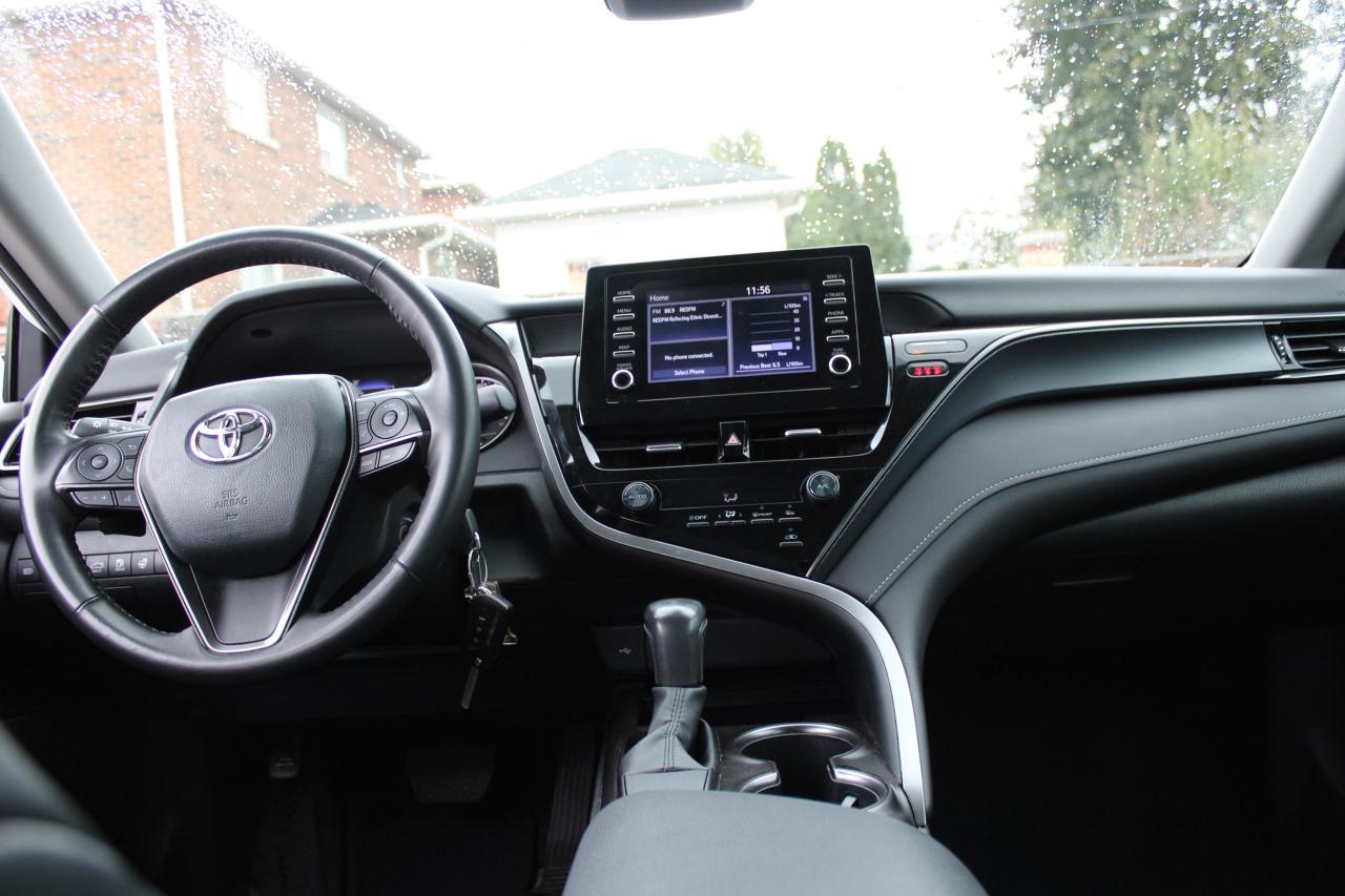 2024 Toyota Camry SE - Photo #9