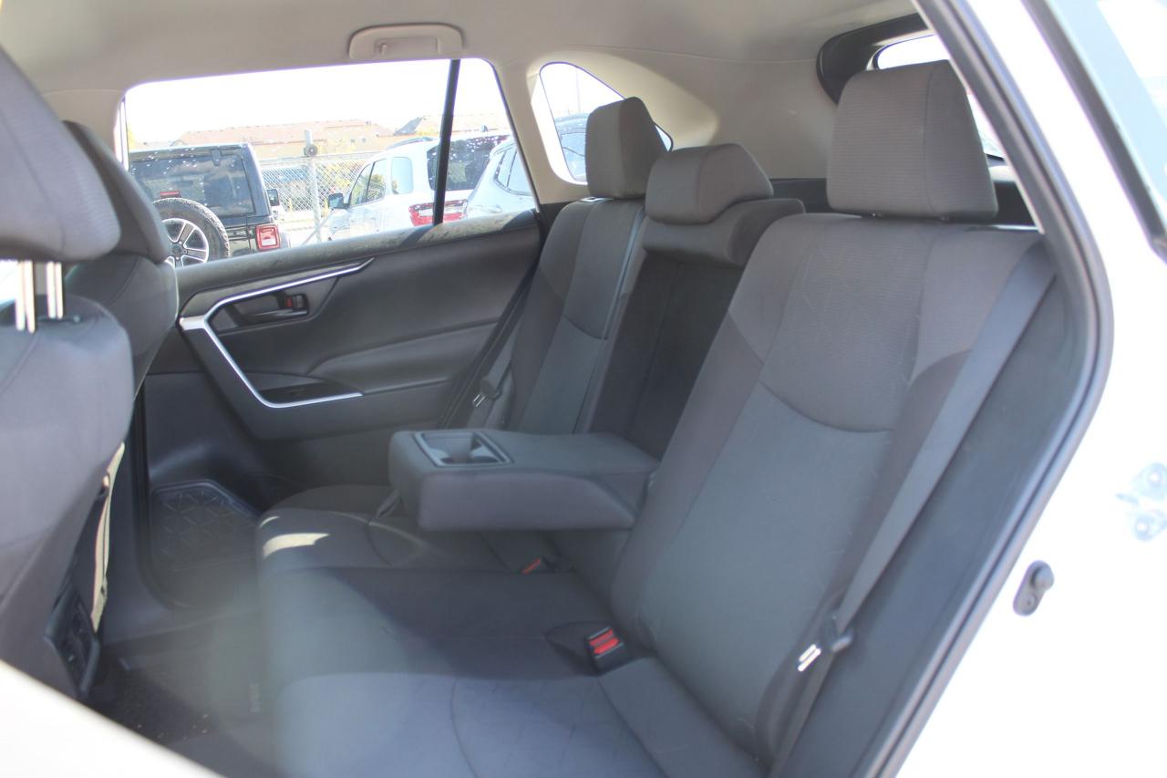 2024 Toyota RAV4 LE - Photo #9