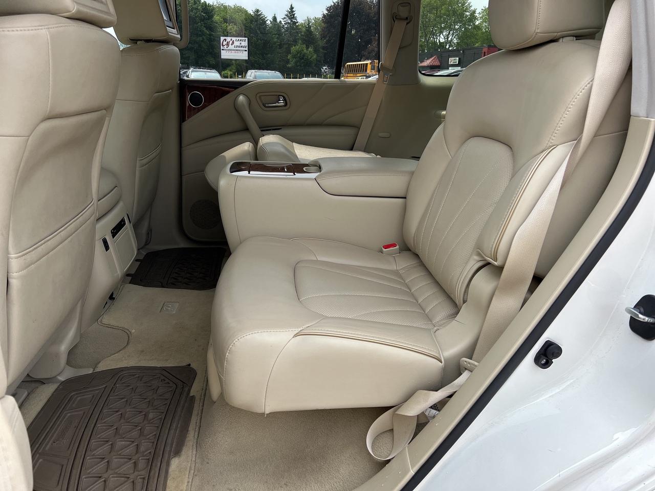 2016 Infiniti QX80 NAV, DVD, SUNROOF, HEATED / COOLED LEATHER! - Photo #12