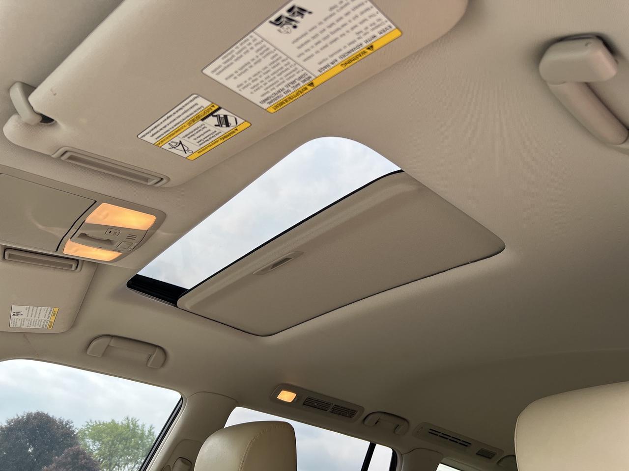 2016 Infiniti QX80 NAV, DVD, SUNROOF, HEATED / COOLED LEATHER! - Photo #18