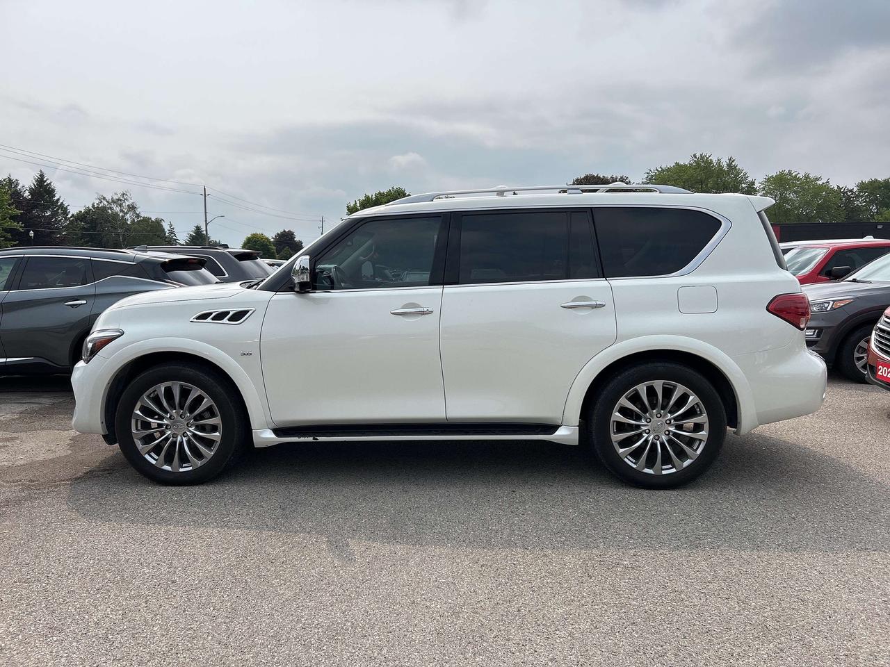 2016 Infiniti QX80 NAV, DVD, SUNROOF, HEATED / COOLED LEATHER! Photo