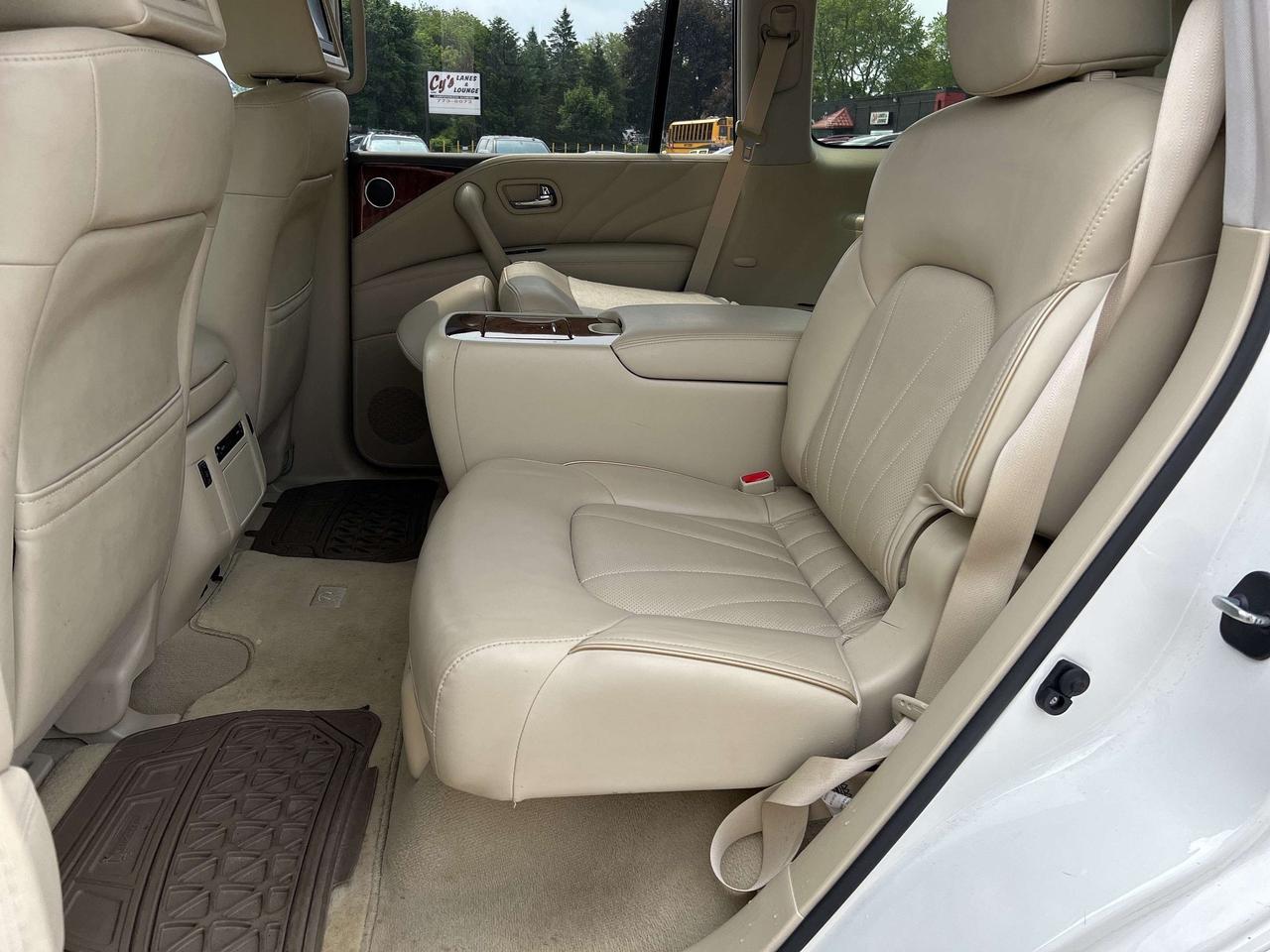 2016 Infiniti QX80 NAV, DVD, SUNROOF, HEATED / COOLED LEATHER! - Photo #12