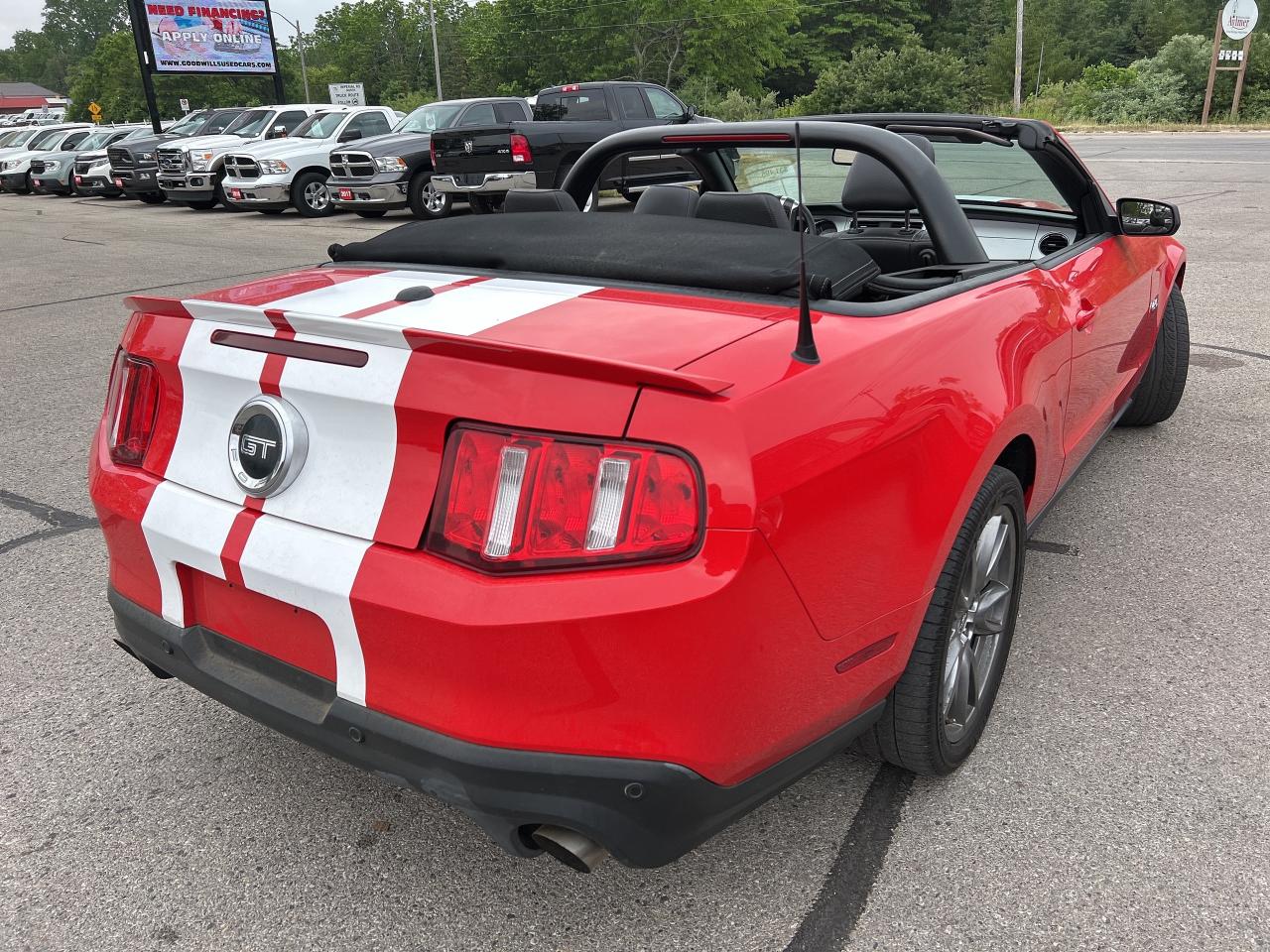 2012 Ford Mustang GT, 5 L, CLEAN CARFAX, CONVERTIBLE WITH LOW KM'S! - Photo #6