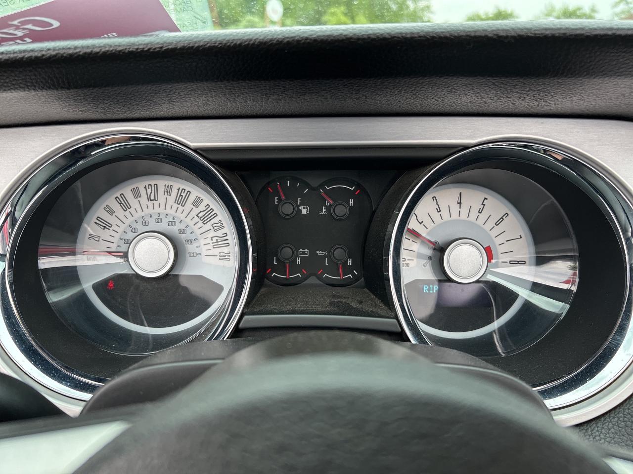 2012 Ford Mustang GT, 5 L, CLEAN CARFAX, CONVERTIBLE WITH LOW KM'S! - Photo #16