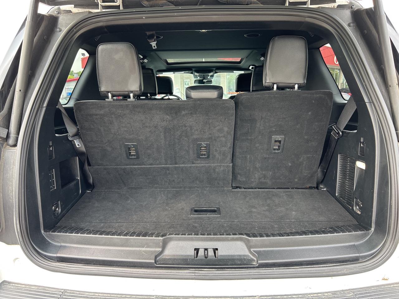 2021 Ford Expedition LTD, CLEAN CARFAX, 8 PASS, HEATED/ COOLED LEATHER! - Photo #11