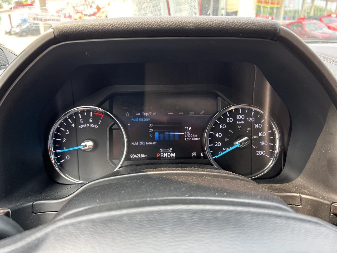 2021 Ford Expedition LTD, CLEAN CARFAX, 8 PASS, HEATED/ COOLED LEATHER! - Photo #19