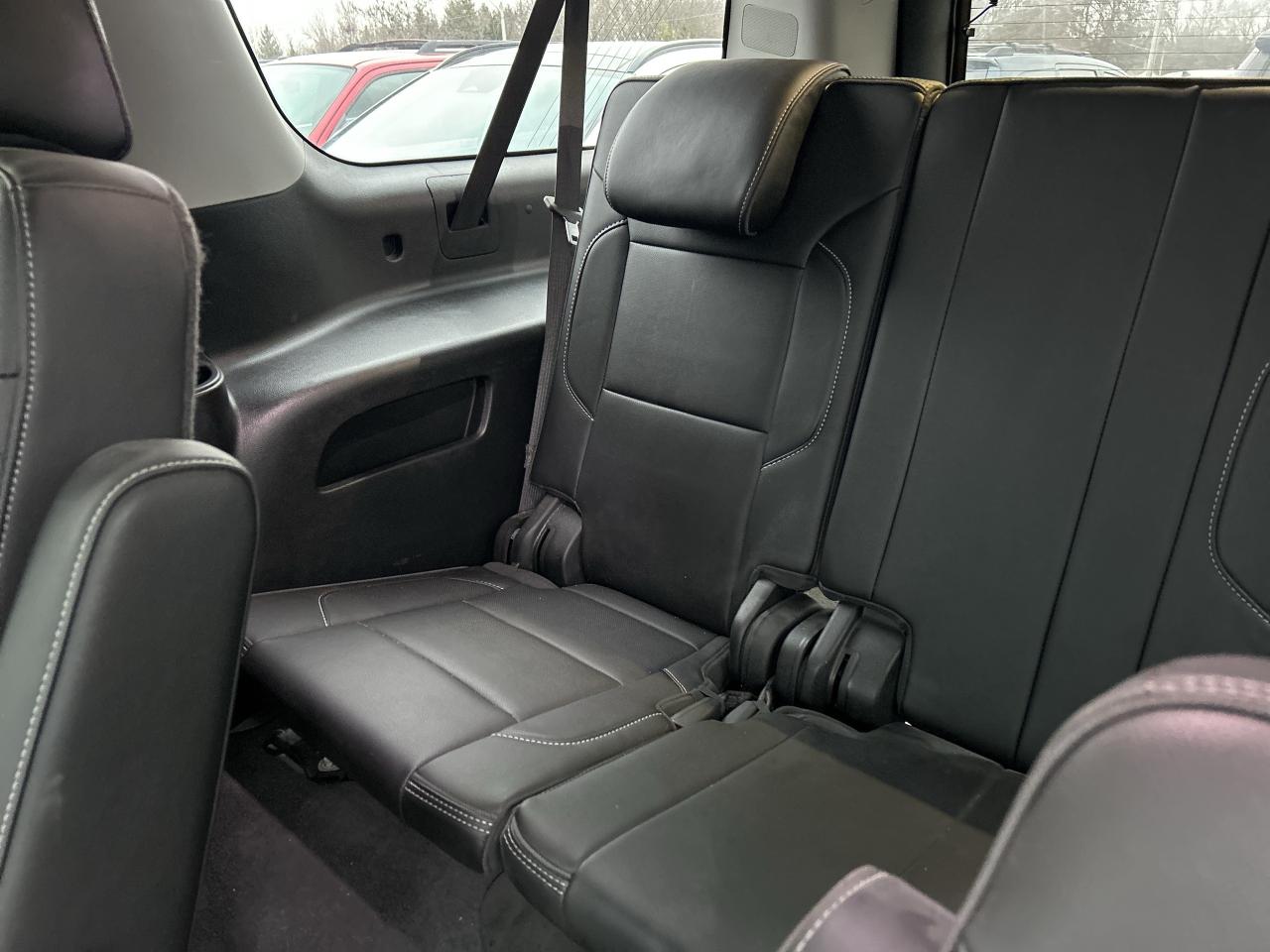 2020 GMC Yukon XL LEATHER, SUNROOF, NAV, DVD, 7 PASS, CLEAN CARFAX! - Photo #11