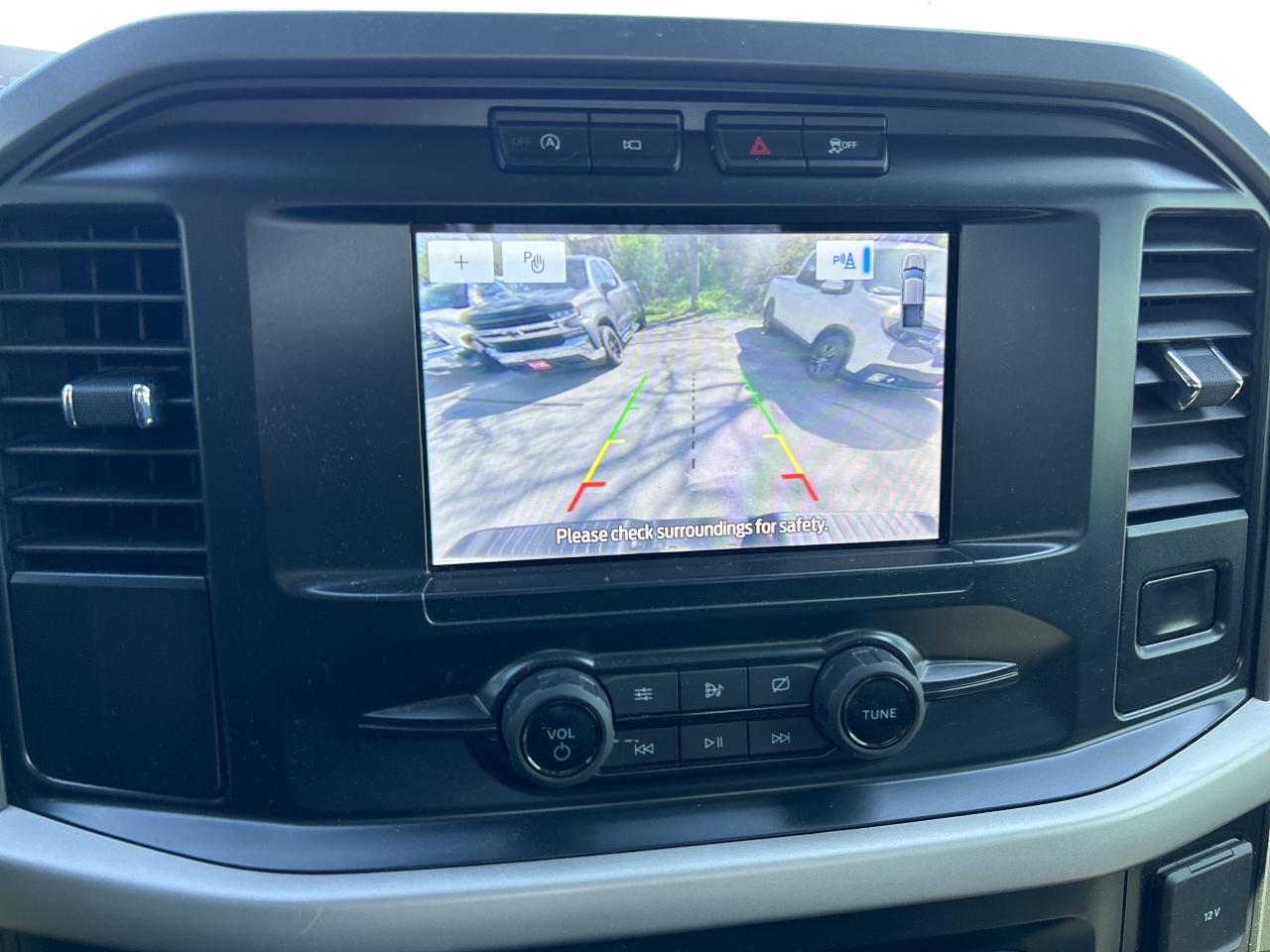 2021 Ford F-150 XLT, CLEAN CARFAX, 4X4, BOX LINER - Photo #19