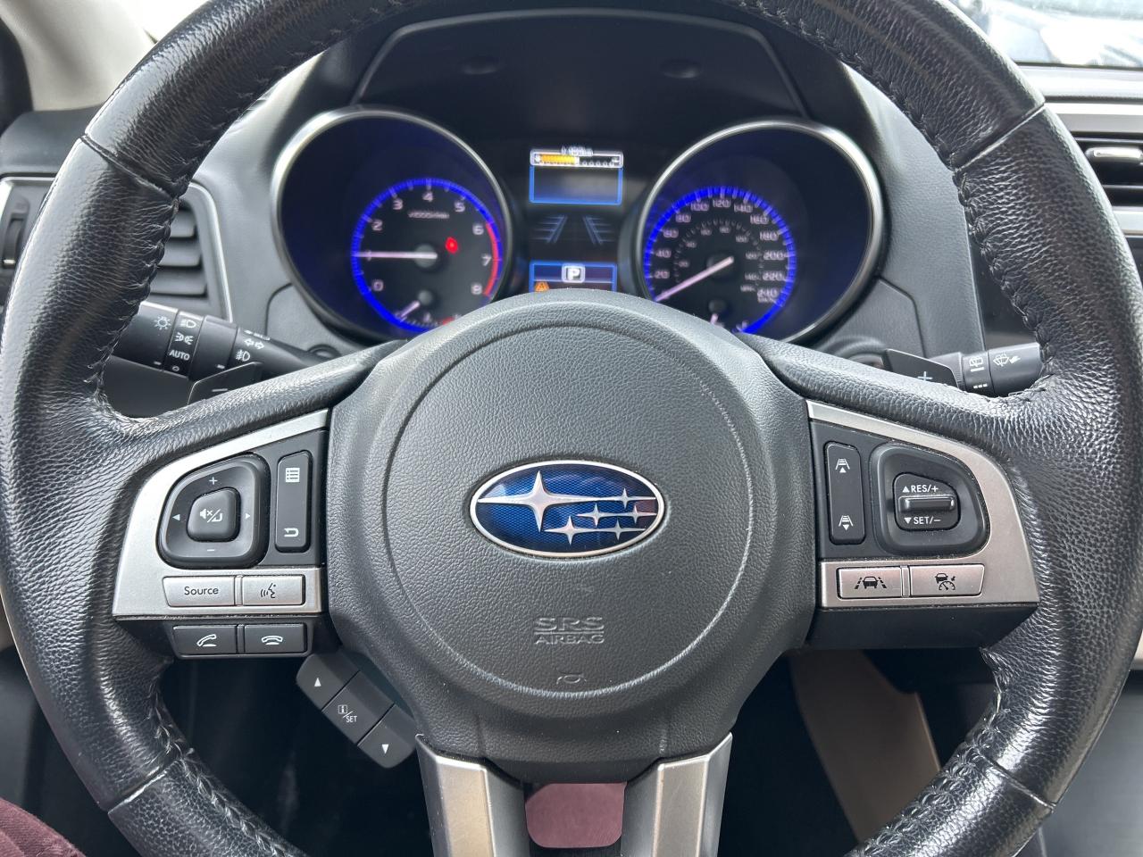 2017 Subaru Outback 2.5i, AWD, CLEAN CARFAX, BACKUP CAM, SUNROOF! - Photo #8