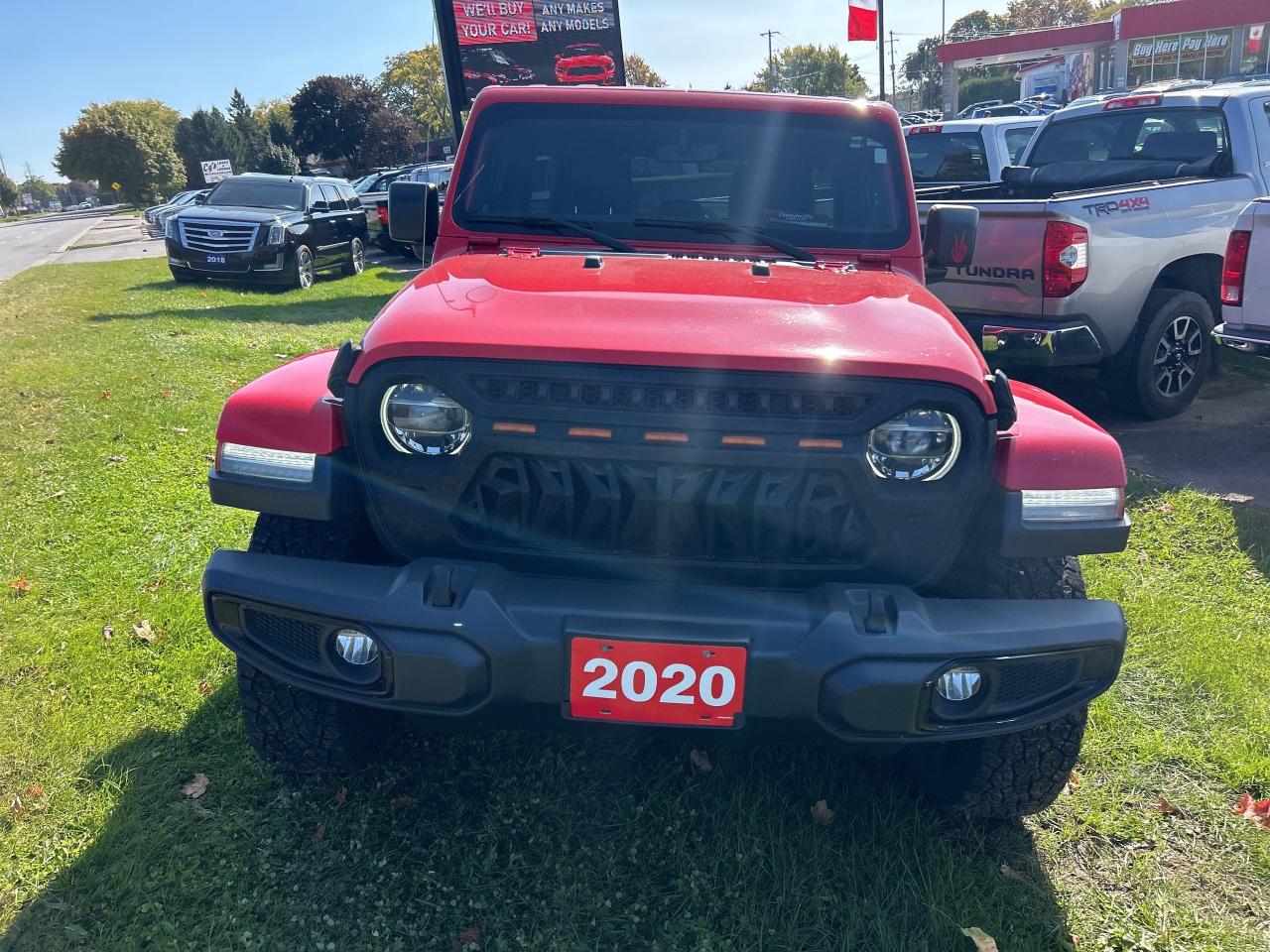 2020 Jeep Wrangler Unlimited SAHARA ALTITUDE, CLEAN CARFAX, ONE OWNER, LEATHER! - Photo #3