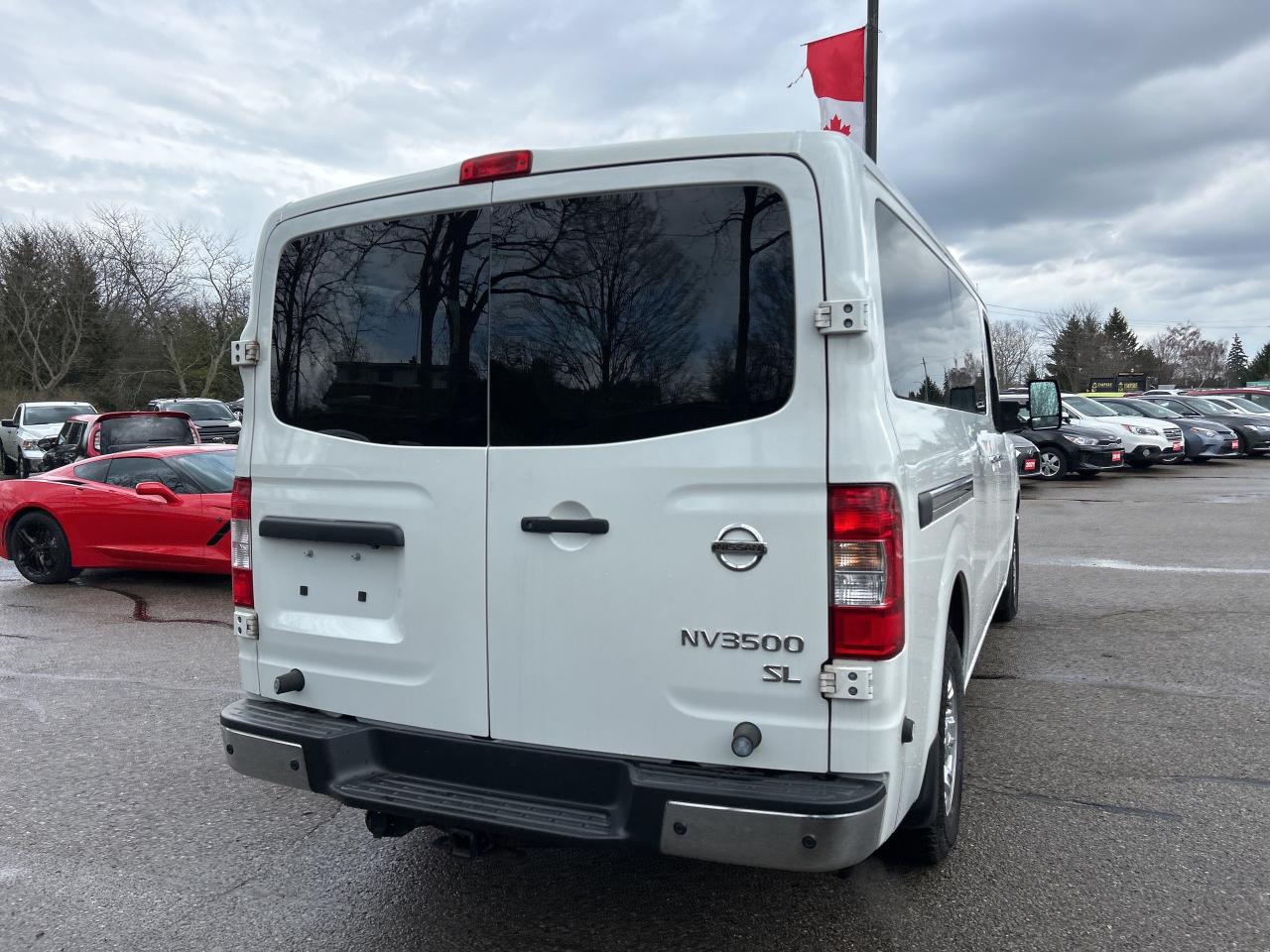 2020 Nissan NV 2500 3500 HD SL V8, 12 PASSENGER, LEATHER, BACK UP CAM! - Photo #6