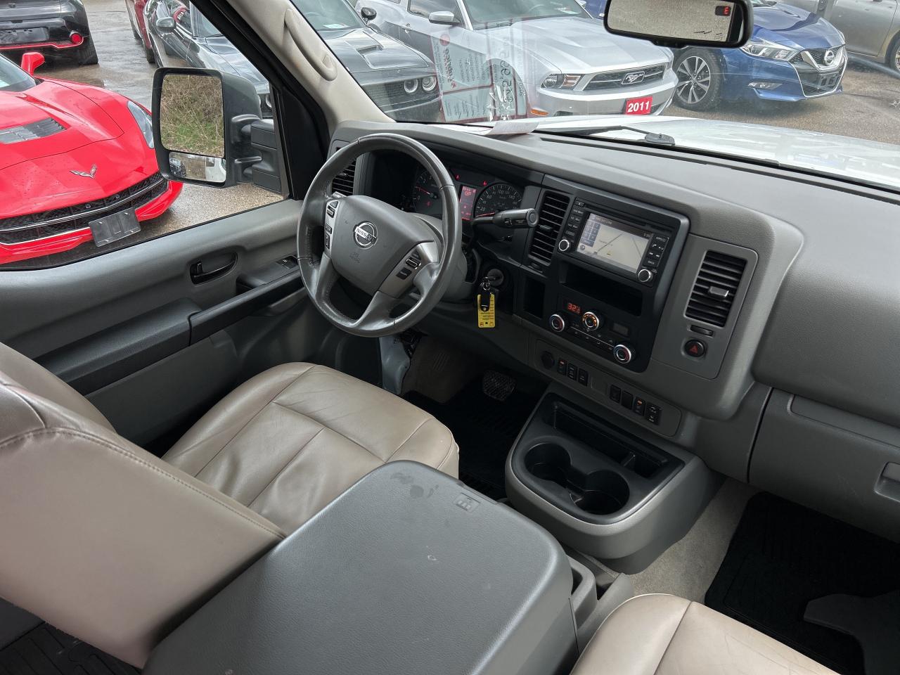 2020 Nissan NV 2500 3500 HD SL V8, 12 PASSENGER, LEATHER, BACK UP CAM! - Photo #14