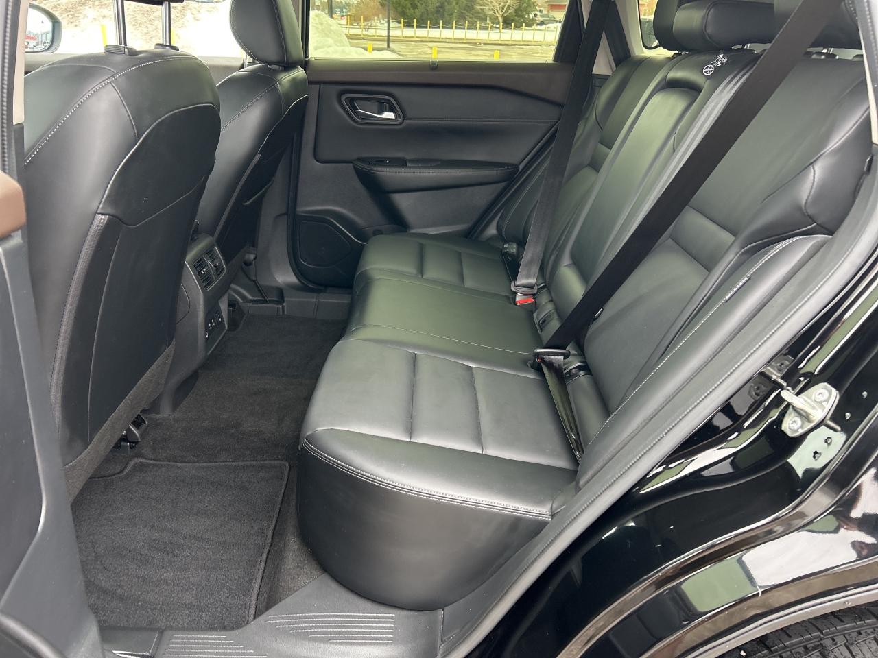 2023 Nissan Rogue SV MIDNIGHT EDITION, CLEAN CARFAX, REMOTE START! - Photo #4