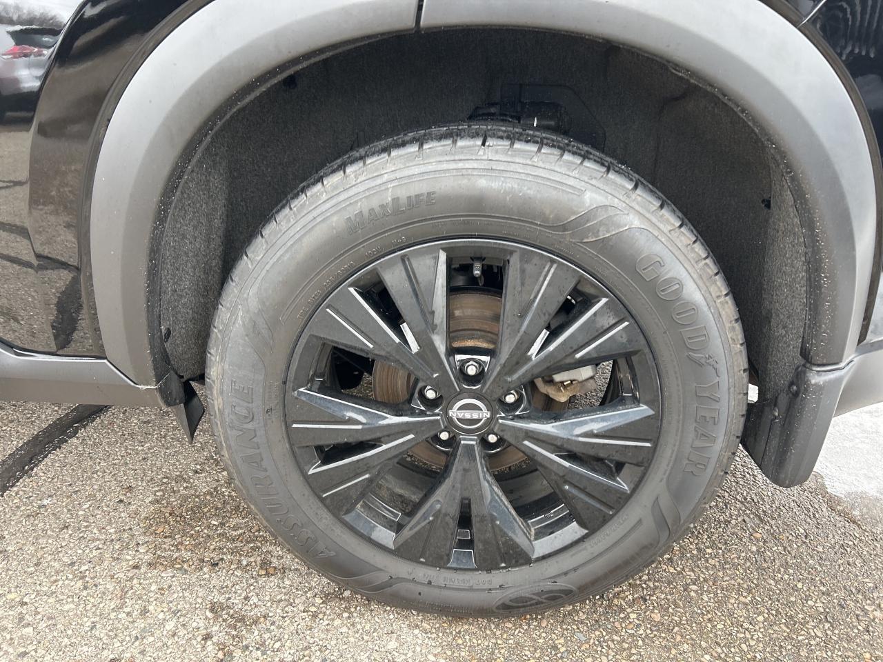 2023 Nissan Rogue SV MIDNIGHT EDITION, CLEAN CARFAX, REMOTE START! - Photo #2