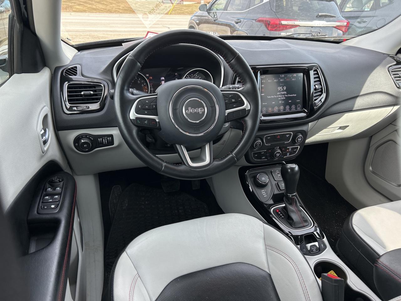 2019 Jeep Compass LIMITED, CLEAN CARFAX, REMOTE START! - Photo #13