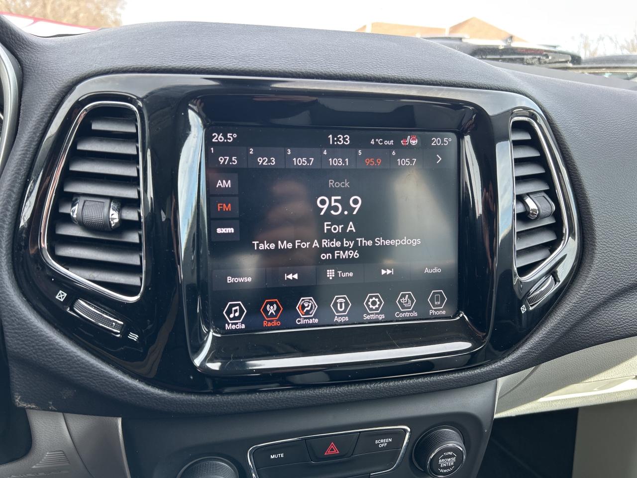 2019 Jeep Compass LIMITED, CLEAN CARFAX, REMOTE START! - Photo #18