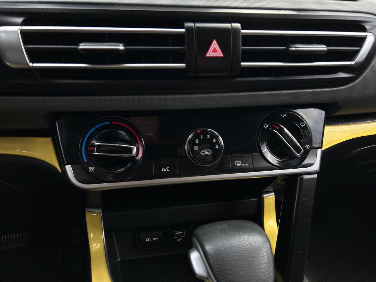 2021 Kia Seltos LX, AWD, AUTOMATIC, HEATED SEATS & WHEEL! - Photo #20