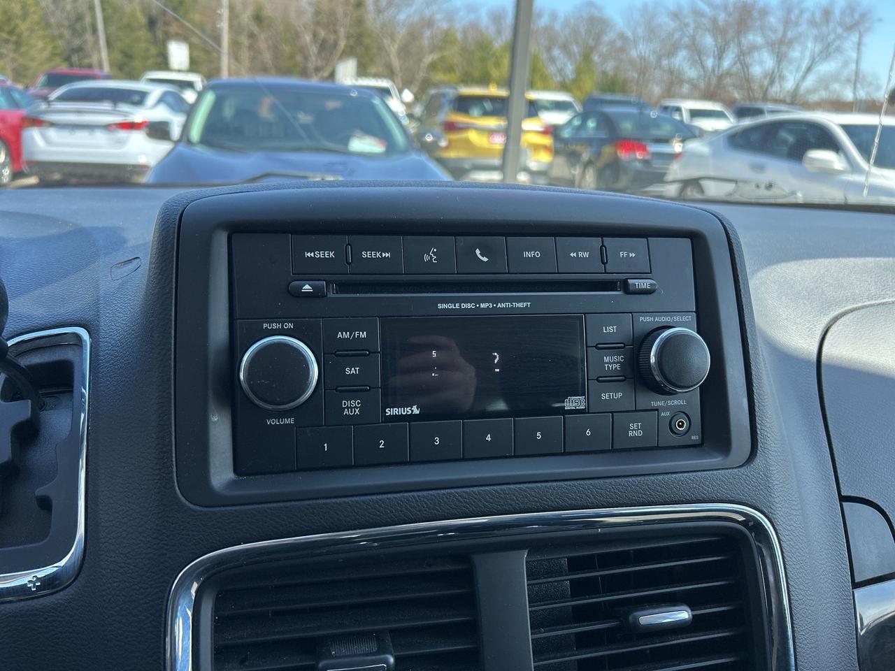 2020 Dodge Grand Caravan SE, CLEAN CARFAX, BACK UP CAMERA! Photo