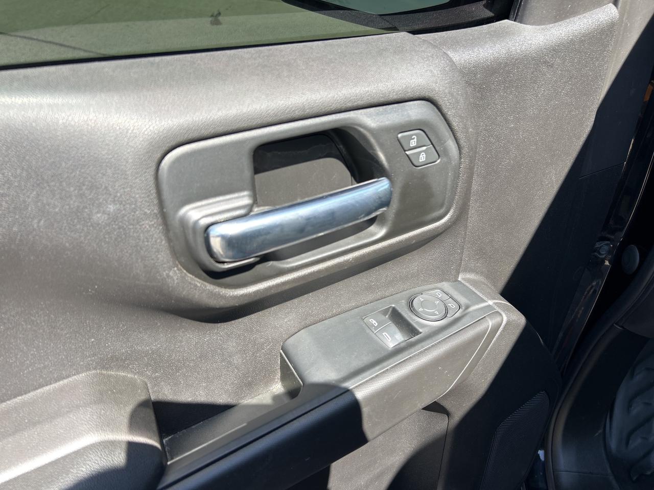 2022 Chevrolet Silverado 1500 LTD WORK TRUCK, CLEAN CARFAX, 8' BOX, 4X4! - Photo #13