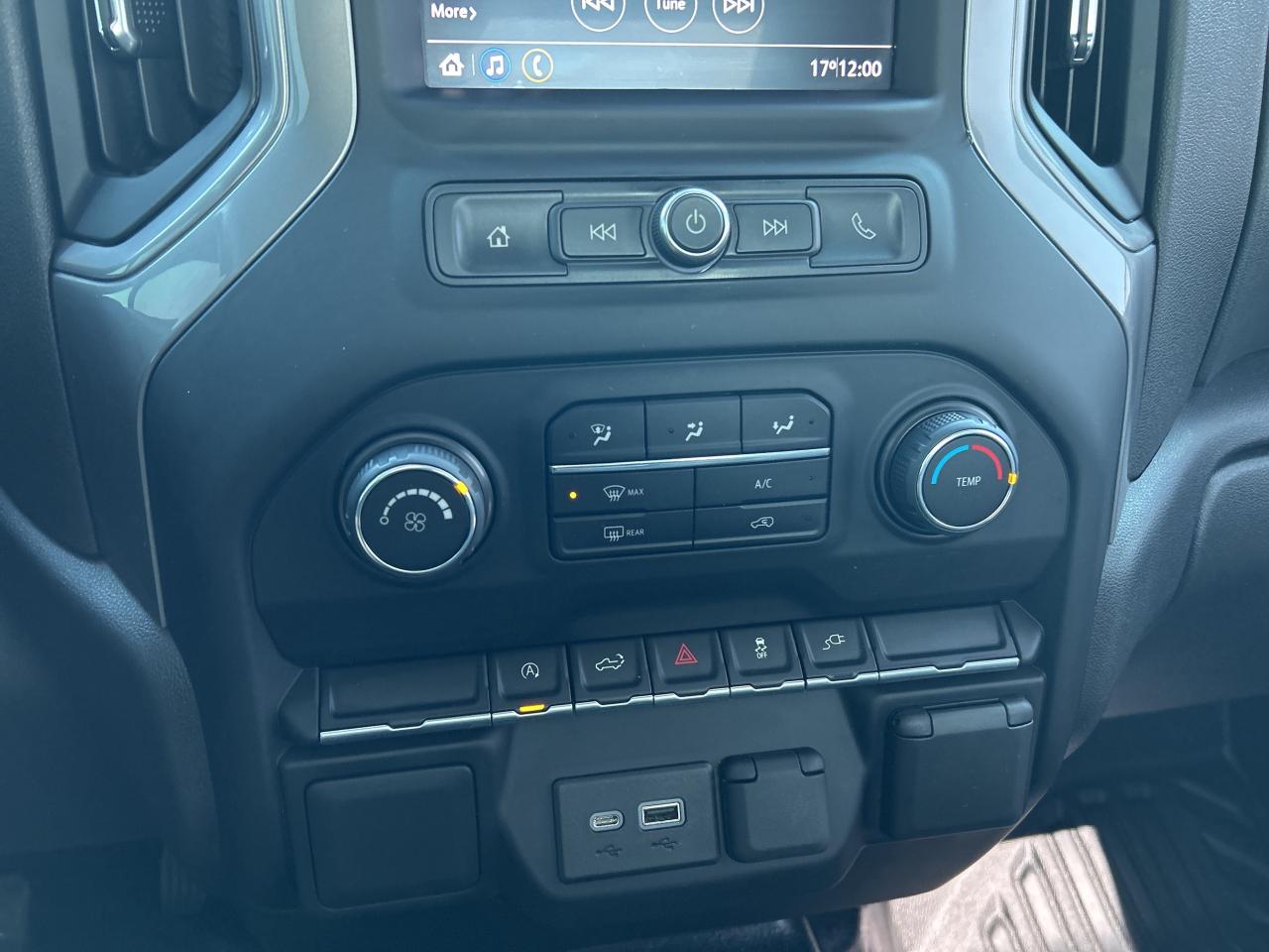 2022 Chevrolet Silverado 1500 LTD WORK TRUCK, CLEAN CARFAX, 8' BOX, 4X4! - Photo #18