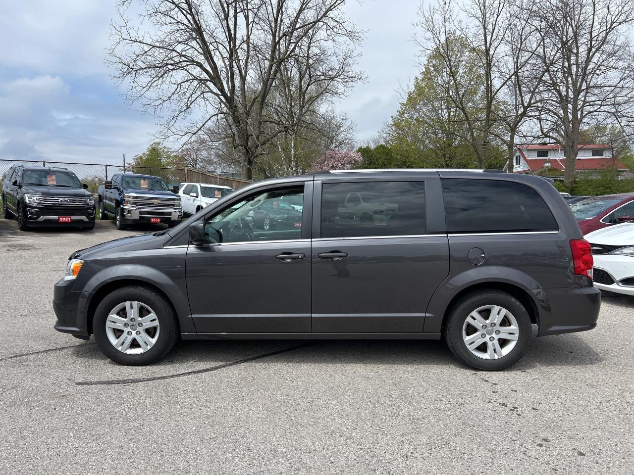 2019 Dodge Grand Caravan CREW PLUS, POWER SLIDING DOORS, REMOTE START! - Photo #9