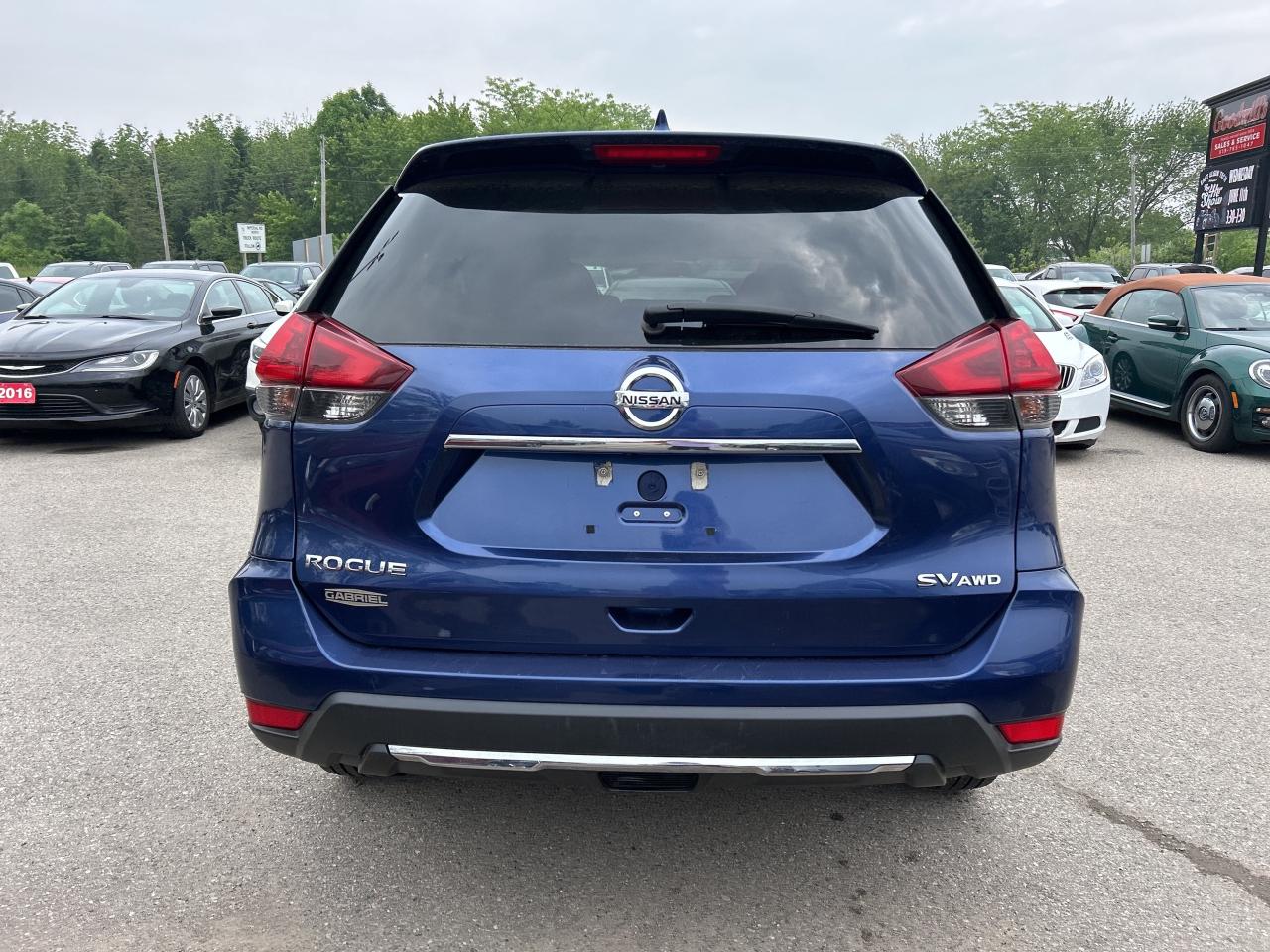 2018 Nissan Rogue SV, REMOTE START, BACK UP CAMERA, CLEAN CARFAX! - Photo #7
