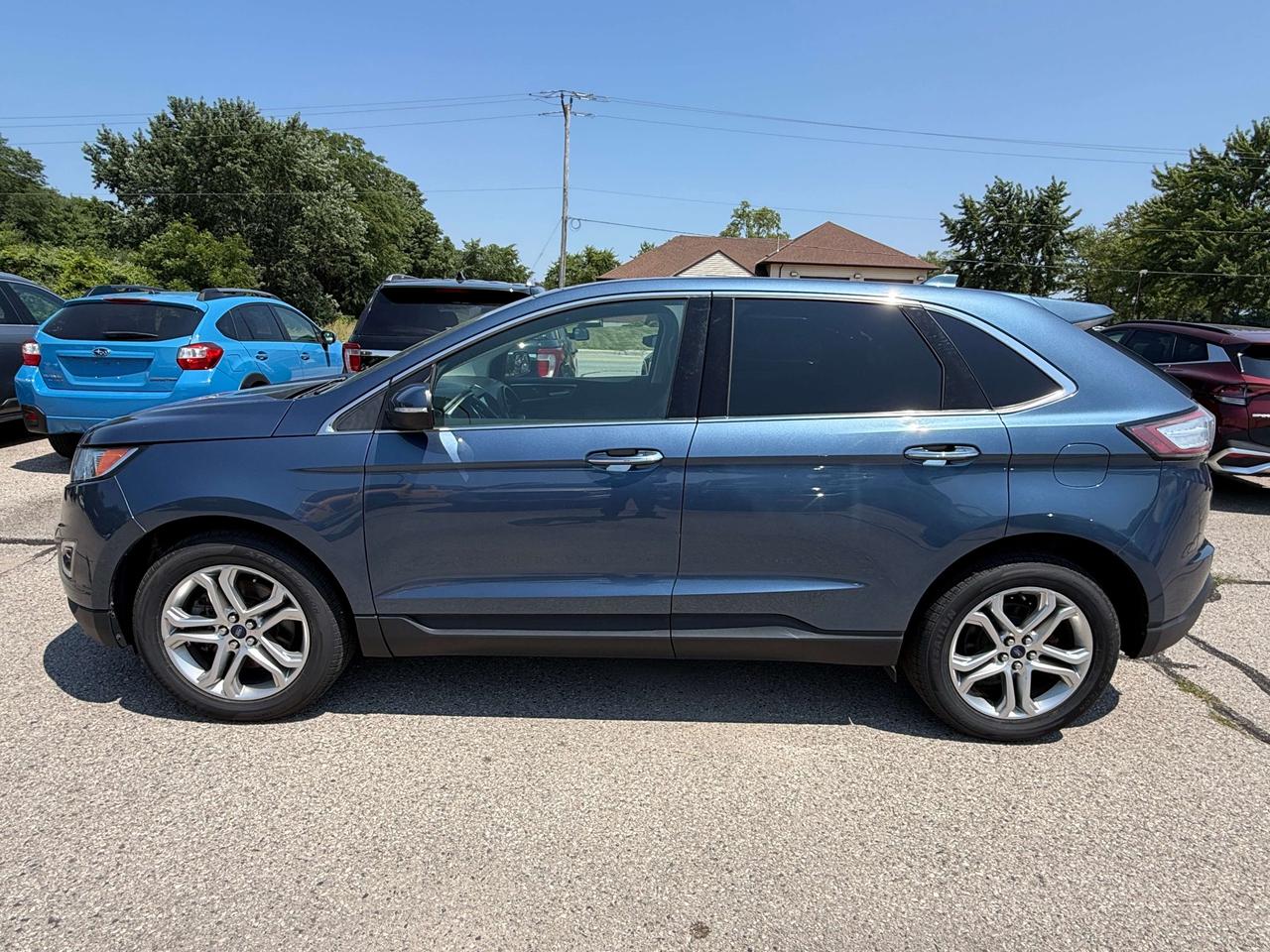 2018 Ford Edge TITANIUM, SUNROOF, HEATED & COOLED LEATHER! Photo