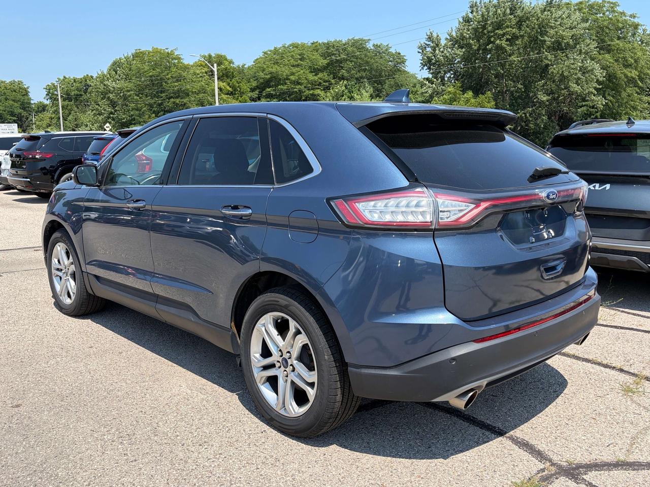 2018 Ford Edge TITANIUM, SUNROOF, HEATED & COOLED LEATHER! - Photo #6