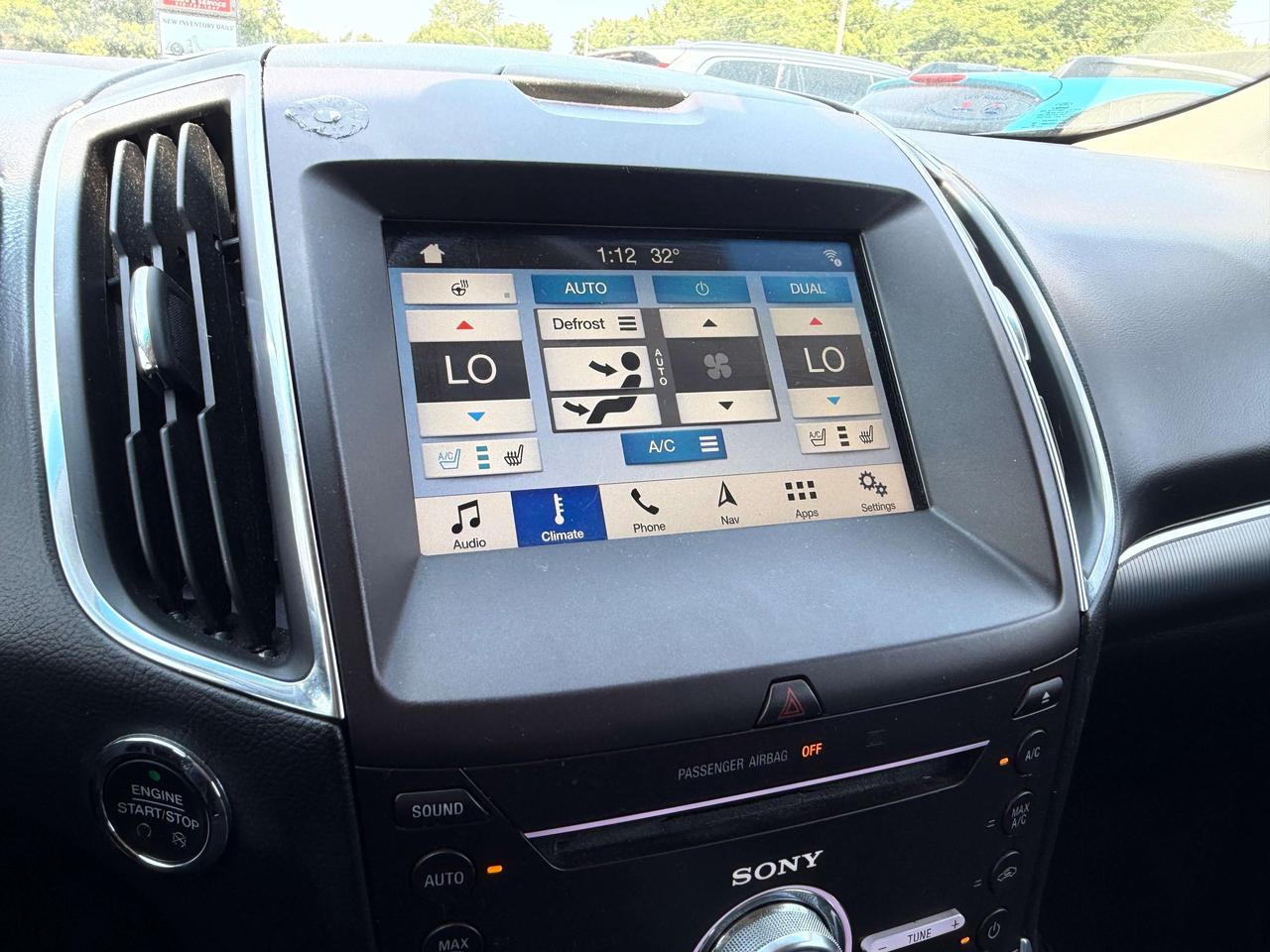 2018 Ford Edge TITANIUM, SUNROOF, HEATED & COOLED LEATHER! - Photo #19