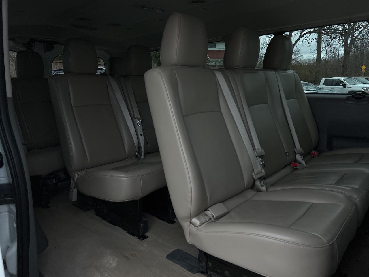2020 Nissan NV 2500 3500 SL V8, CLEAN CARFAX, 12 PASSENGER! Photo
