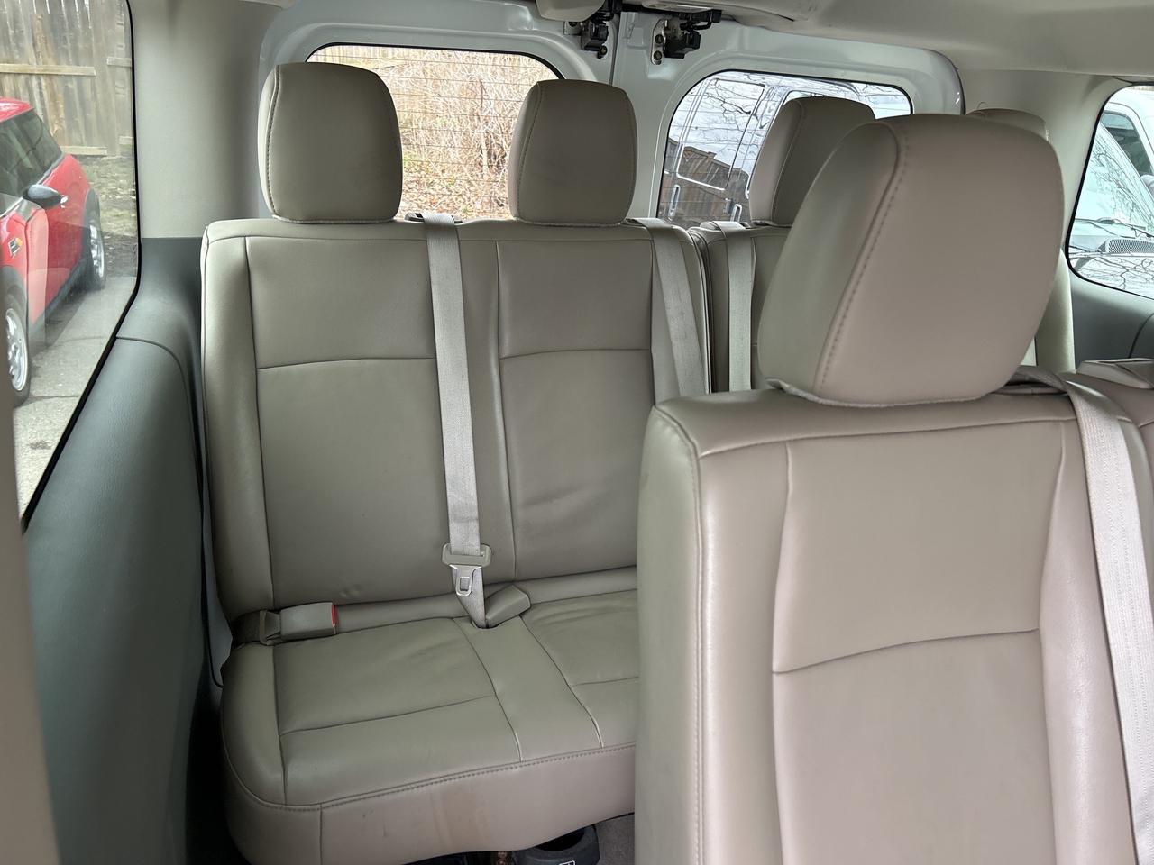 2020 Nissan NV 2500 3500 SL V8, CLEAN CARFAX, 12 PASSENGER! Photo