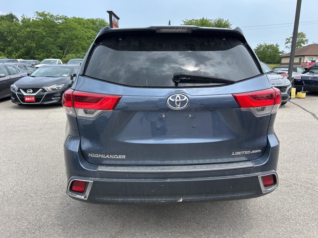 2017 Toyota Highlander LIMITED, CLEAN CARFAX, HEATED/ COOLED SEATS! - Photo #7