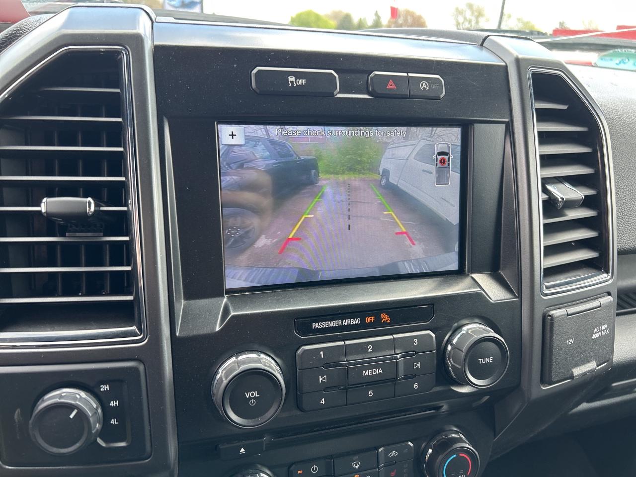 2018 Ford F-150 XLT, CLEAN CARFAX, 4X4, BACK UP CAMERA! - Photo #15