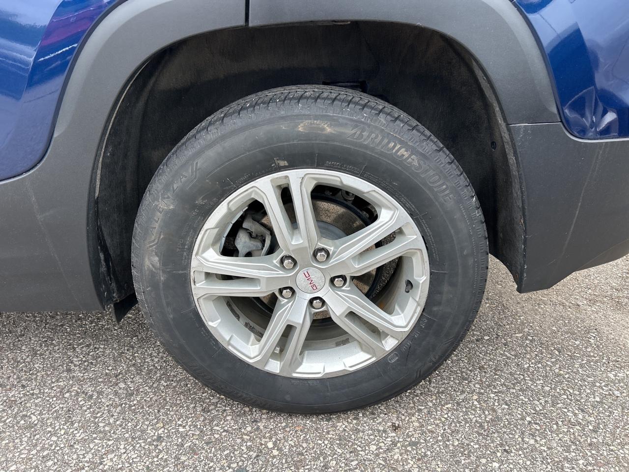 2023 GMC Terrain SLE, CLEAN CARFAX, REMOTE START, AWD! - Photo #9