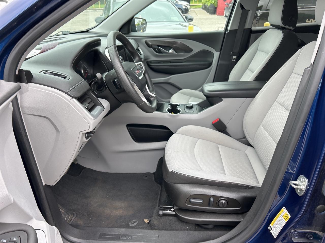 2023 GMC Terrain SLE, CLEAN CARFAX, REMOTE START, AWD! - Photo #13