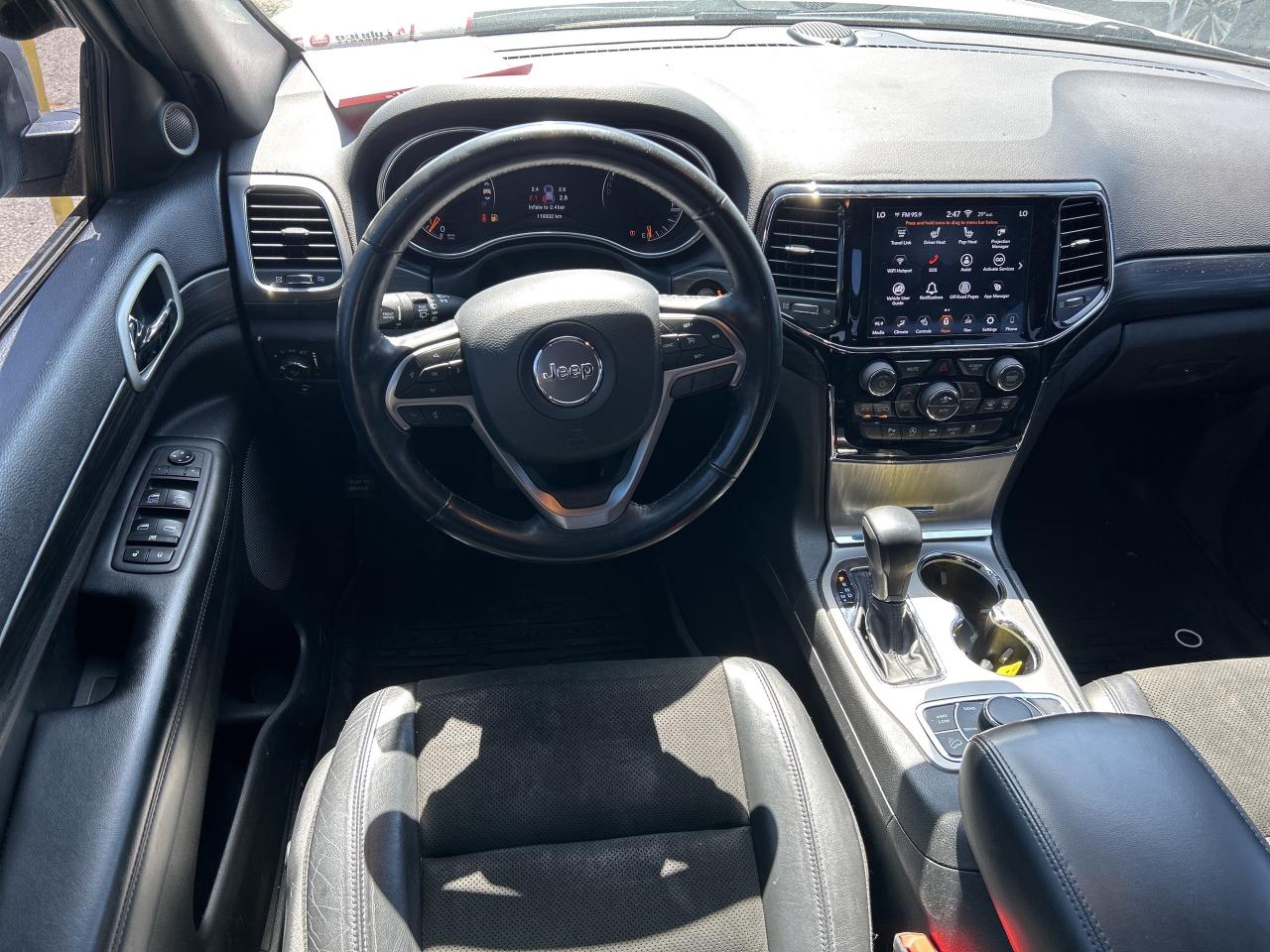 2020 Jeep Grand Cherokee ALTITUDE, SUNROOF, NAV, REMOTE START, CLEAN CARFAX - Photo #12