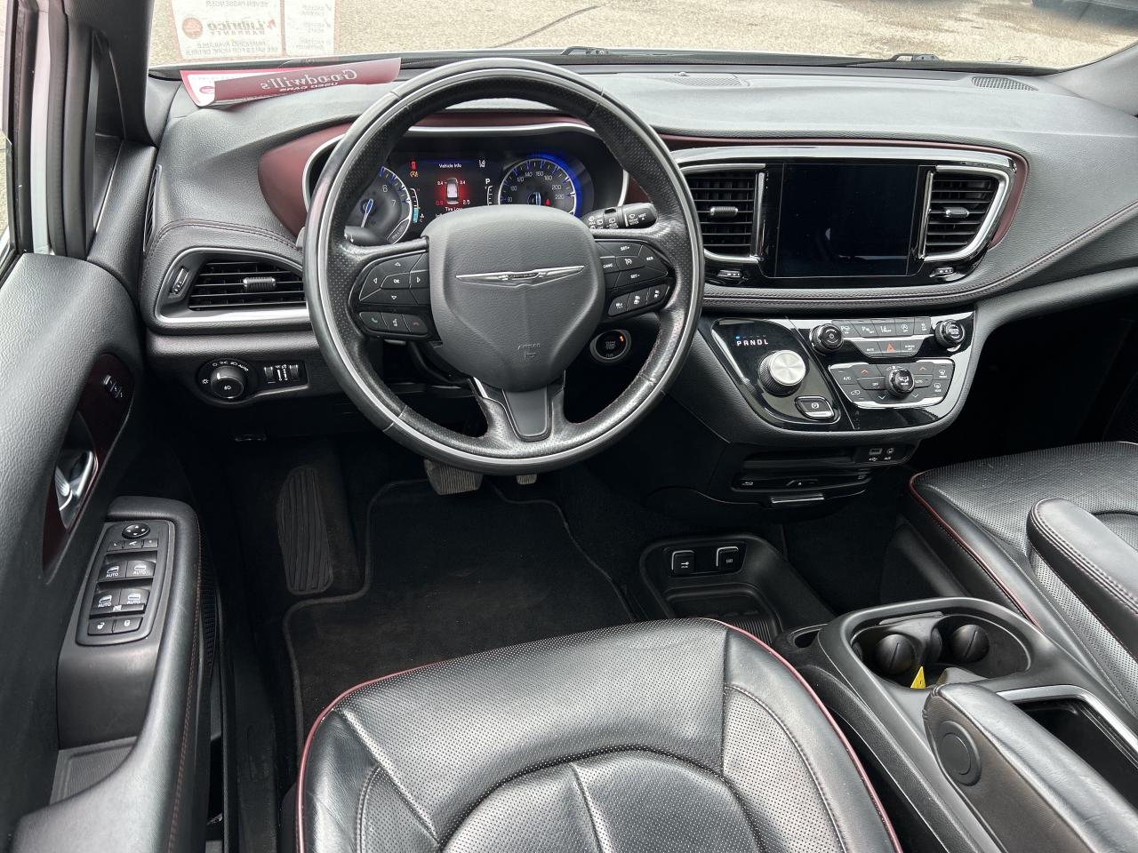 2020 Chrysler Pacifica LIMITED, REMOTE START, POWER SLIDING DOORS! - Photo #14